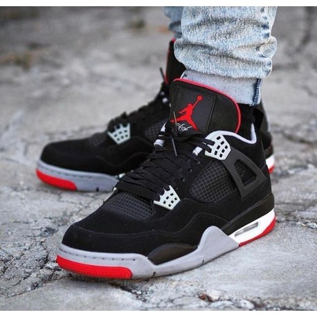 Air Jordan Retro 4